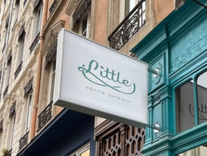 Enseigne et Vitrophanie - Caisson Lumineux Little