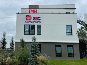 Enseigne & Vitrophanie - Panneau publicitaire SSC Consolidation