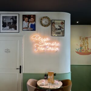 Enseigne et Vitrophanie - Enseigne néon led - Pizza, amore, fantasia