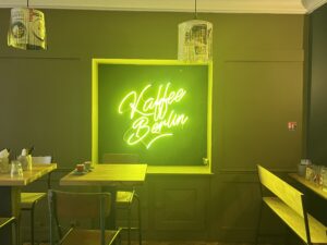 Enseigne et Vitrophanie - Enseigne néon led - Kaffee Berlin