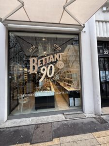 Enseigne et Vitrophanie - Autocollant vitrine transparent - Bettant 90