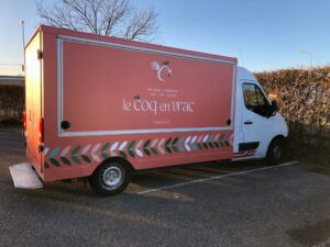 Enseigne et Vitrophanie - Flocages pour véhicule - Camions - Le coq en vrac
