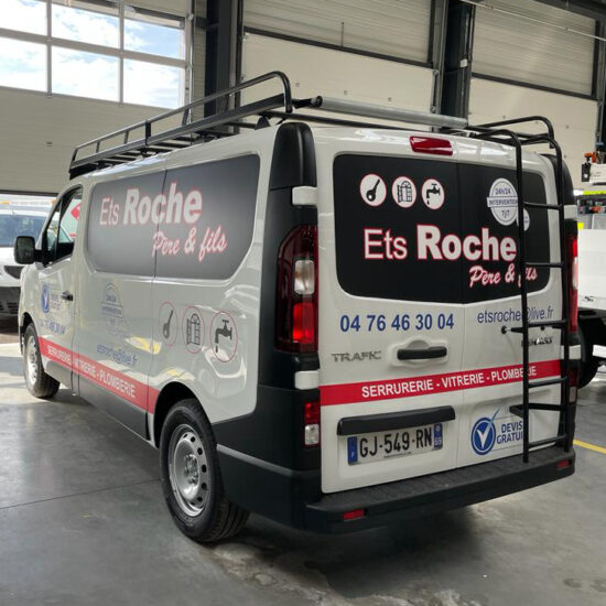 Enseigne et Vitrophanie - Flocages pour véhicule utilitaires - ETS Roche