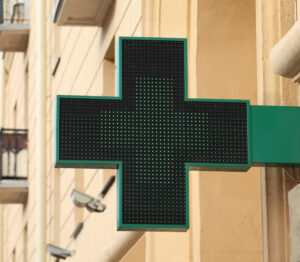Enseigne et Vitrophanie - Croix de pharmacie
